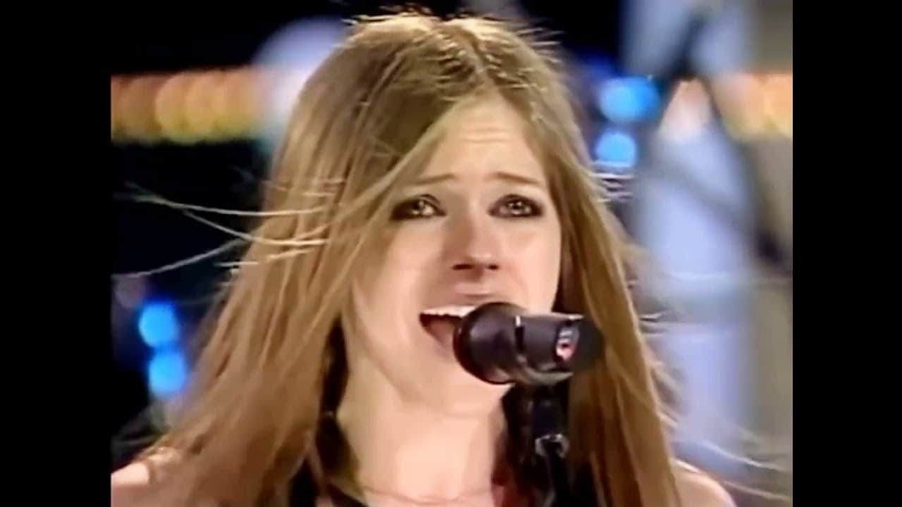 Live Performance at the Rock and Roll Hall of Fame, Cleveland, USA 2002