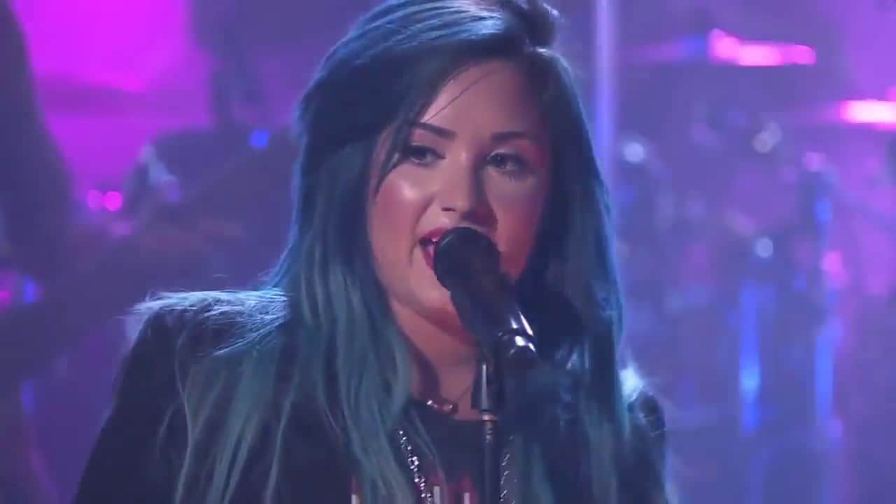 Live Performance at the Belasco Theatre, Los Angeles, USA 2013