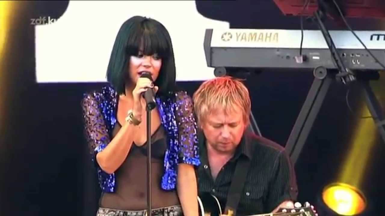Live Concert at Main Square Festival, Arras, France 2009