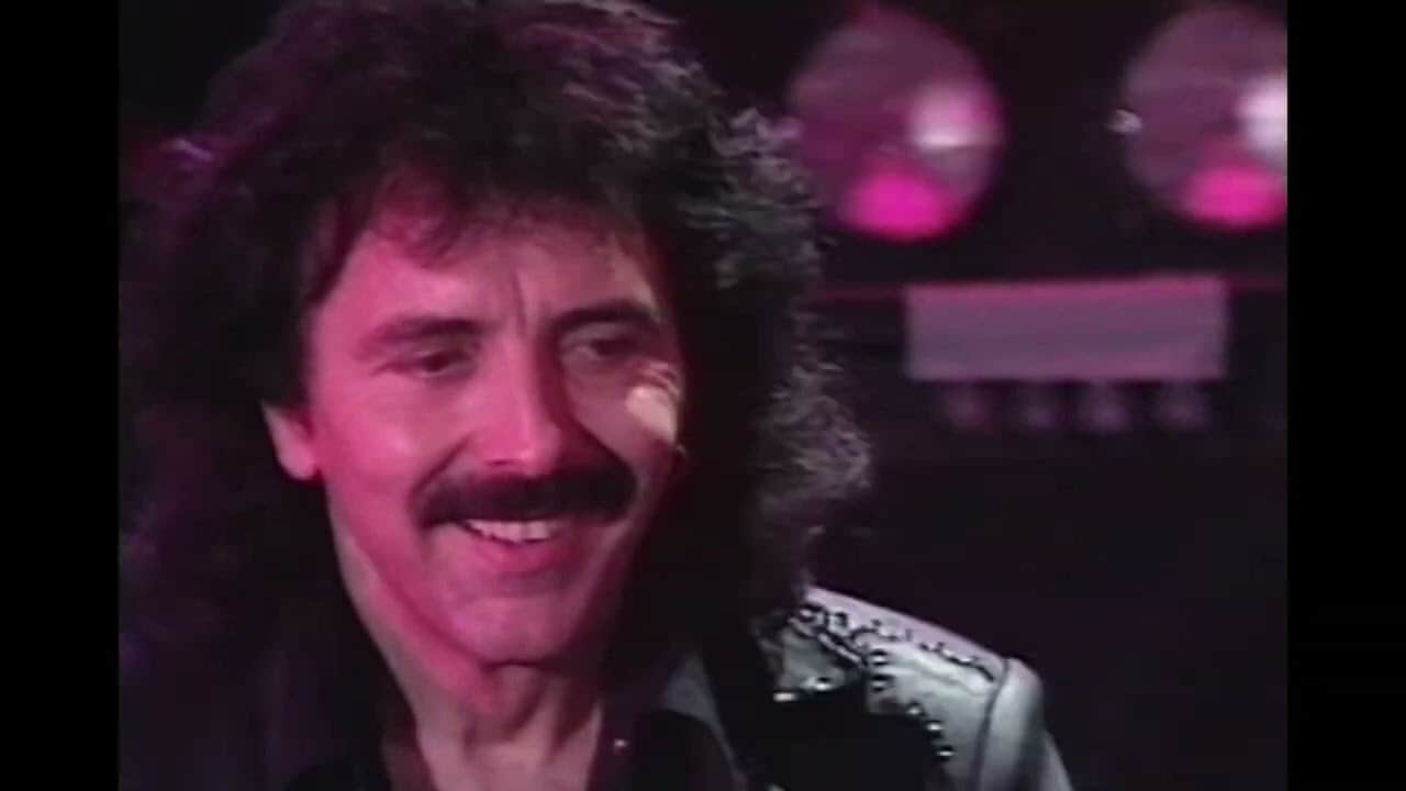 Live Concert at Hammersmith Apollo, London, England, 1995