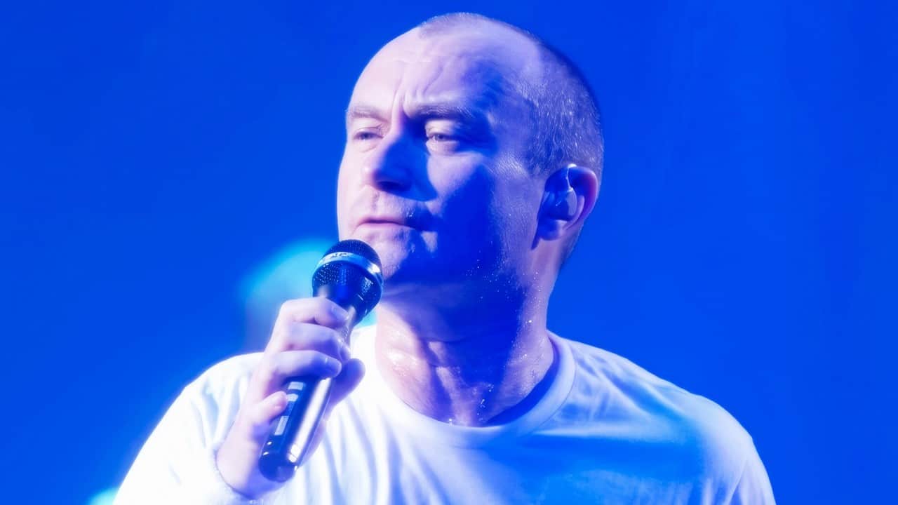 Live Concert at Palais Omnisports de Paris-Bercy, Paris, France 1997